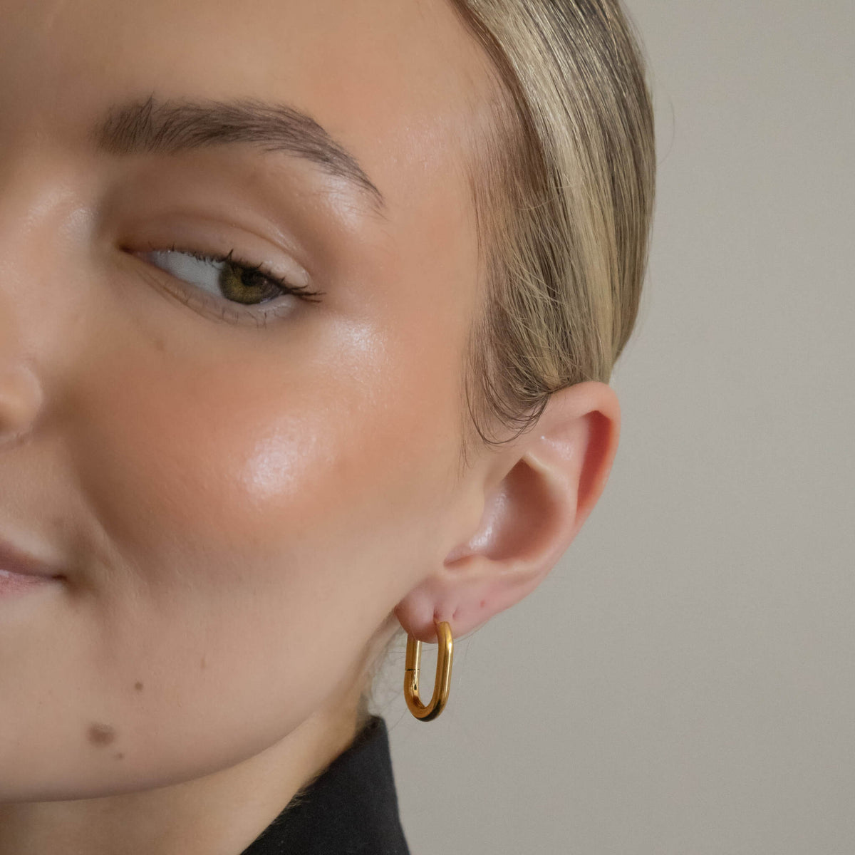 18k Gold Plated Oval Hoop Huggie Earrings